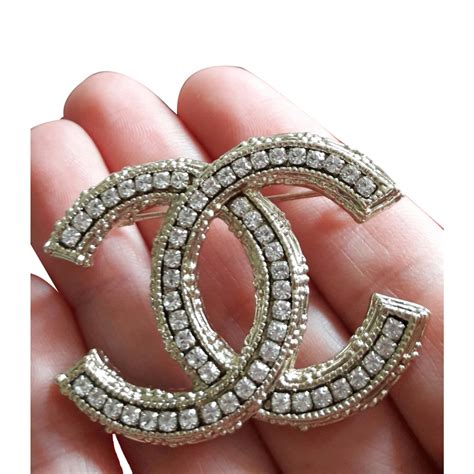 broche de chanel|Chanel brooch cheap.